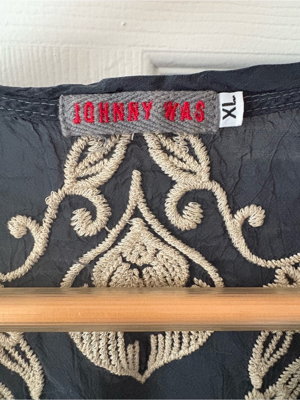 Johnny Was Boho Embroidered Tunic Blouse Black Cream Size XL - Picture 3 of 7